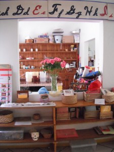 A view from the entrance of the "workshop one" classroom all the way to the kitchen.